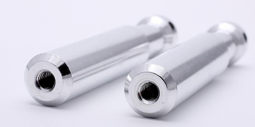 Adaptador spigot Avenger E300 16mm con rosca hembra 1/4